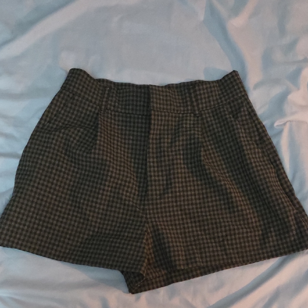 zara | checked plaid shorts